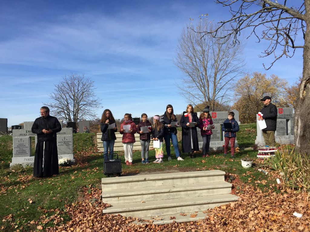 Święto Wszystkich Świętych w Szkole Polskiej im. Mikołaja Kopernika w Montrealu